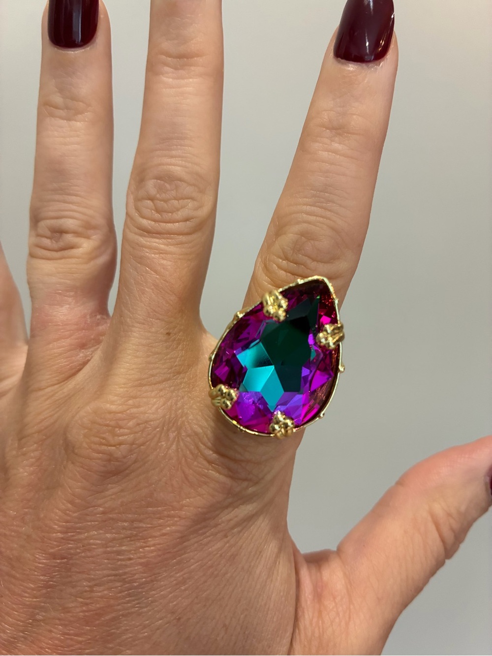 Glitz Mob Teardrop Mystic Peacock Ring - Purple & Green- adjustable-preowned - Picture 2 of 6